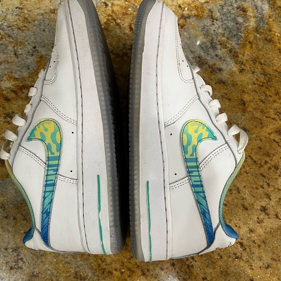 Nike Air Foce 1 size 5.5 - Picture 7 of 9